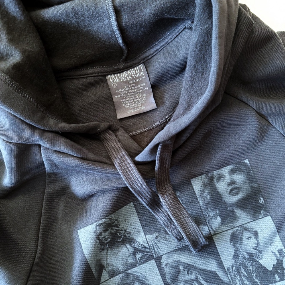 Taylor Swift Eras Tour Hoodie Sweatshirt Large NEW